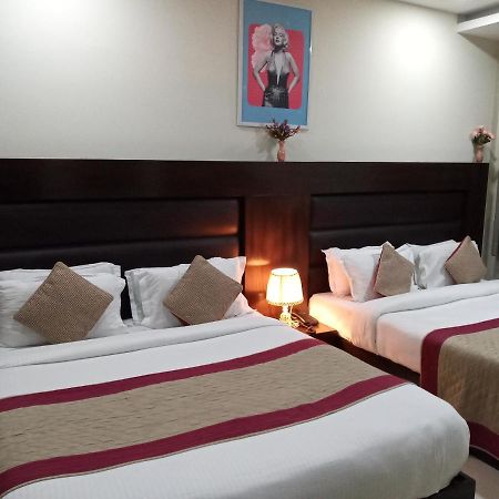 Vivah Residency Hotel Új-Delhi Kültér fotó