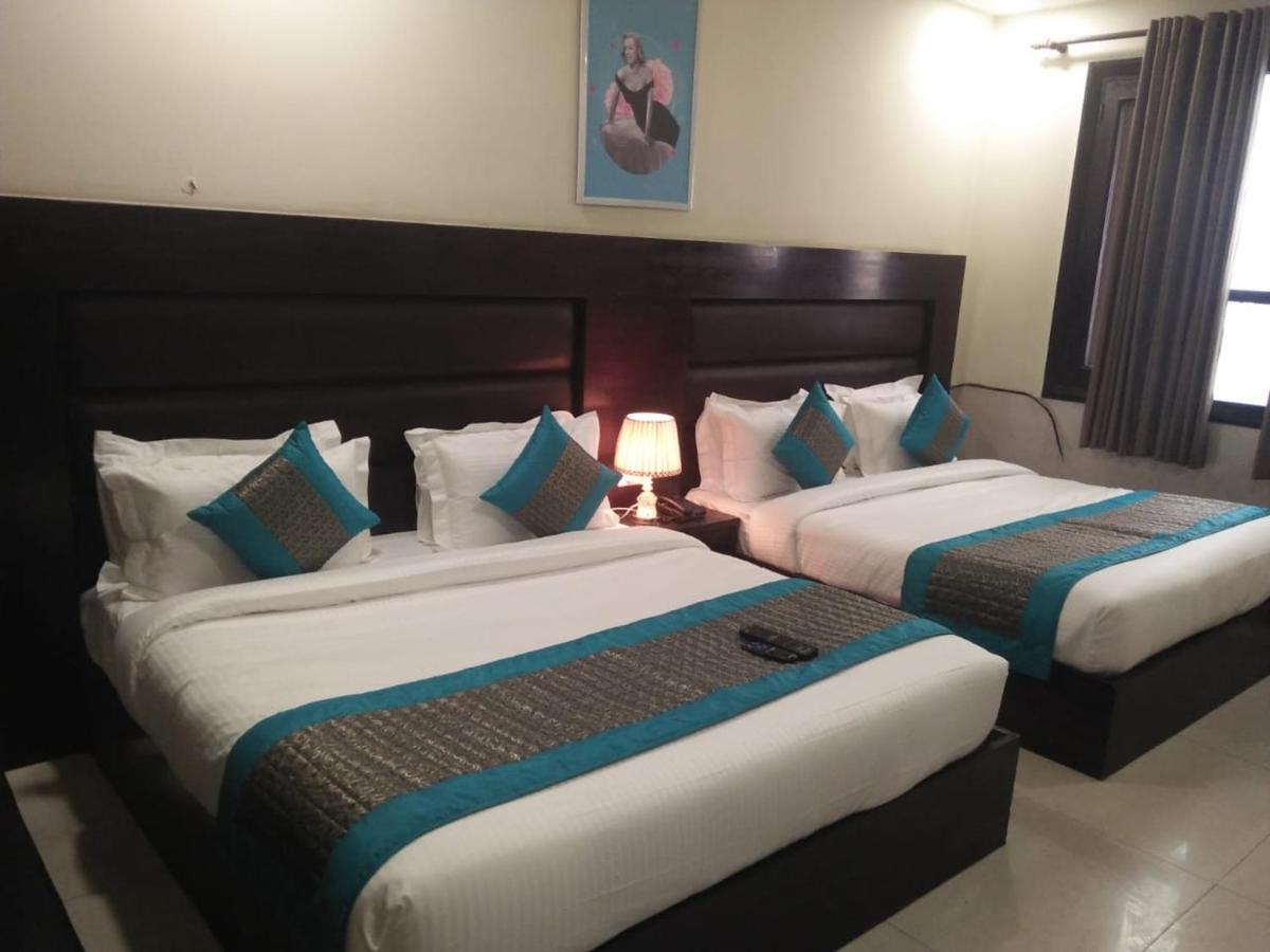 Vivah Residency Hotel Új-Delhi Kültér fotó