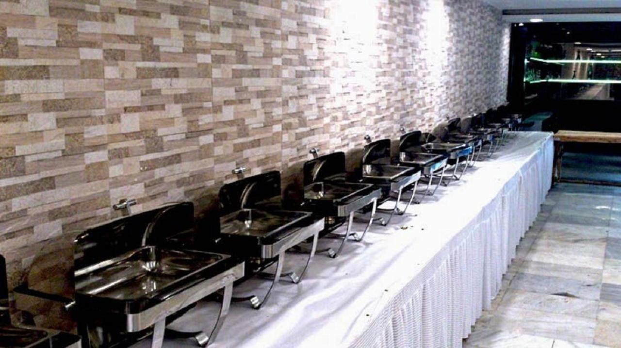 Vivah Residency Hotel Új-Delhi Kültér fotó